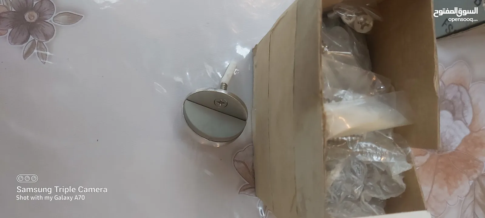 مصدات او موقفات ابواب من الصلب المقاوم للصدأ ستانلس ستيل door stopper جديده للبيع