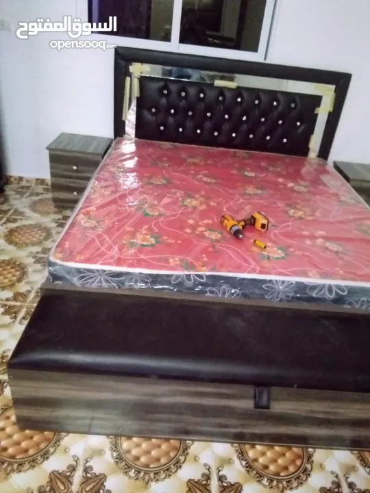 ابو احمد للنجاره والديكور وصيانة العامه غرف نوم وأبواب أو الاتصال بنا