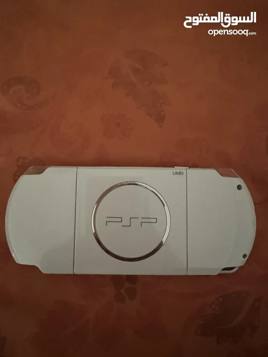 Selling PSP 3000 White used for 2 months