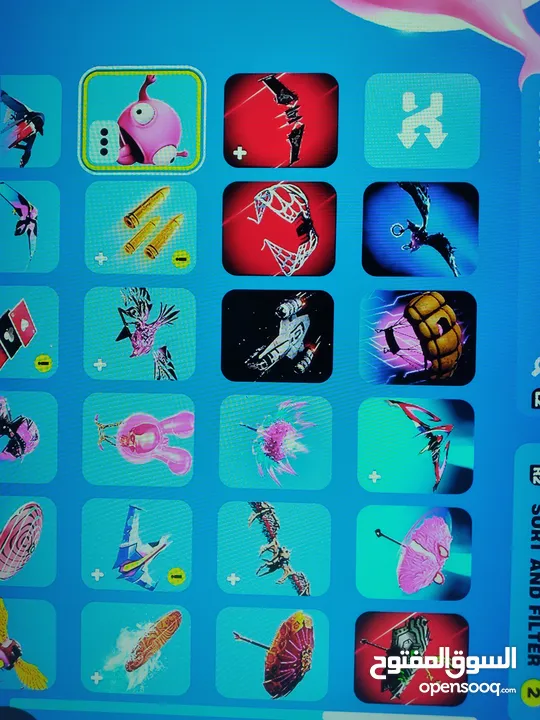 حساب بلايستيشن  امريكي عليه اكثر من 30 لعبه مثبتة +حساب فورت نايت (الوصف مهم  )