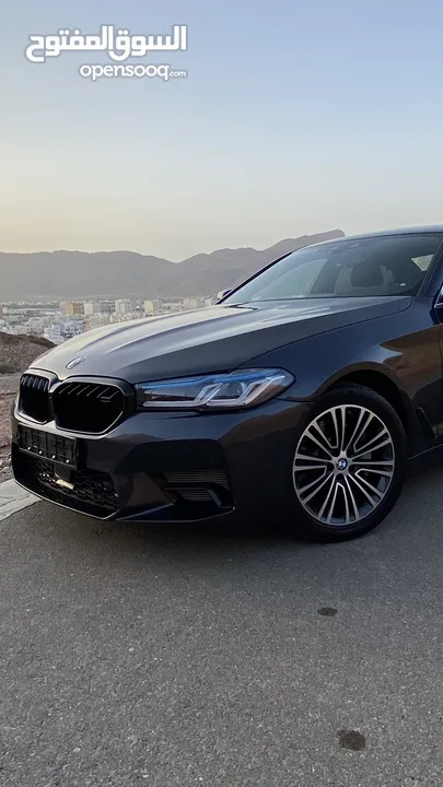 للبيع BMW الفئه الخامسة 530i (دفريشن) حديث الاستيراد