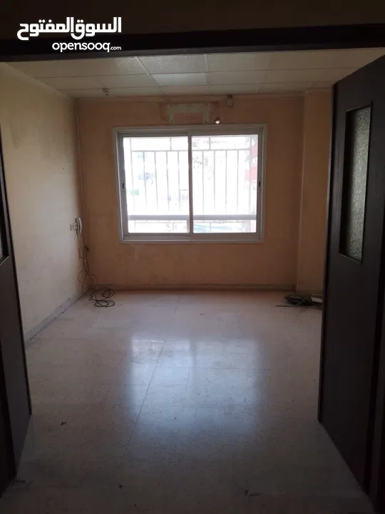 مكتب للإيجار