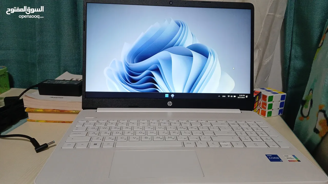 hp-15s Core i5 جيل حادي عشر مع كرتونته