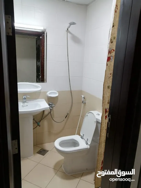 Closed Partition Room with Sharing Bathroom for Single