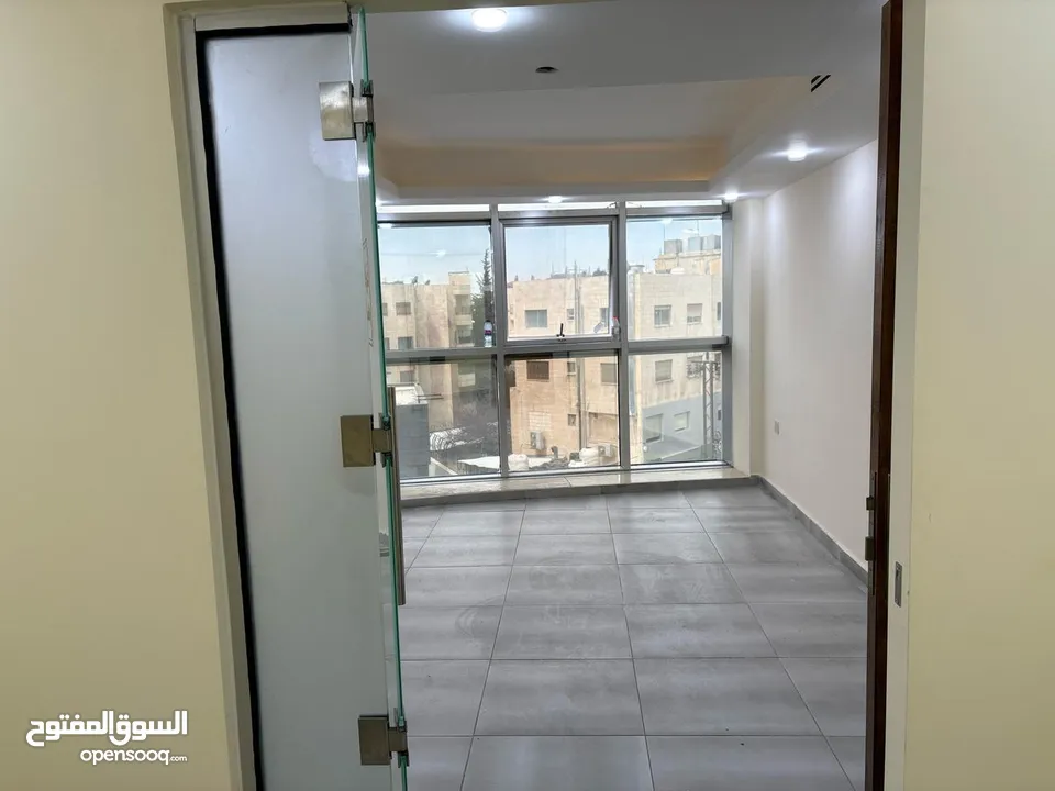 عيادة طبية للإيجار بموقع استراتيجي في مجمع طبي - مرج الحمام