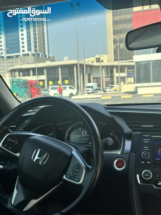 Honda civic 2019 LX GCC SPECS for sale