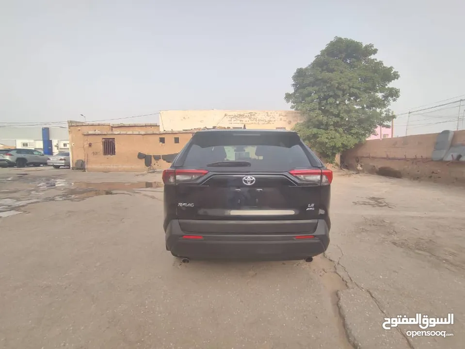 راف 4 2021 LE 4wd جات ذه اسبوع اتوماتيك ايصانص مافات ارقمت كاطعة 22000 الف كلم ا