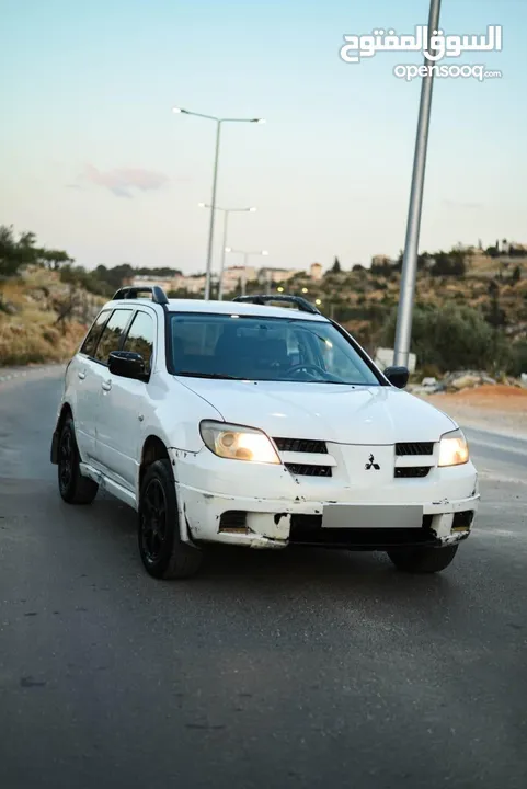 ميتسوبيشي اوتلاندر