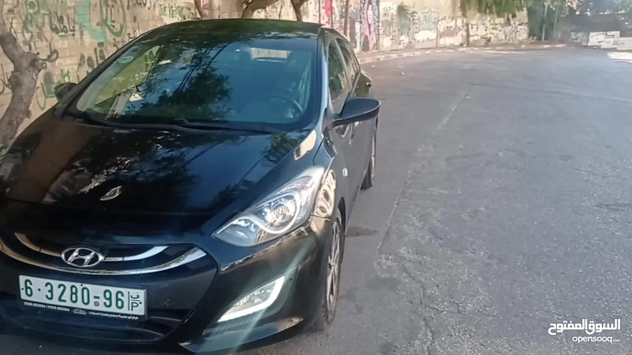 هيونداي i30 سنة 2016 اوتومات مع فتحة بانوراما....نخب