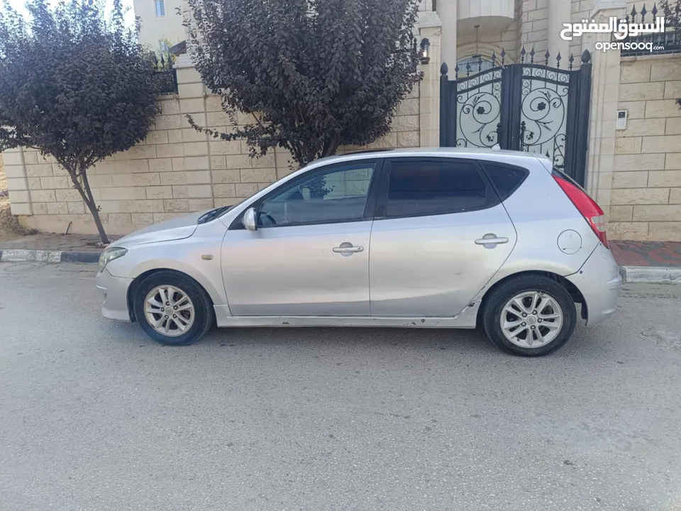هونداي اي 30 مديل 2012 فتحه اصل ايجار بسعر الخس 19500 نقدا ماتور جير نايلون البيع خالي قص طولي عرضي