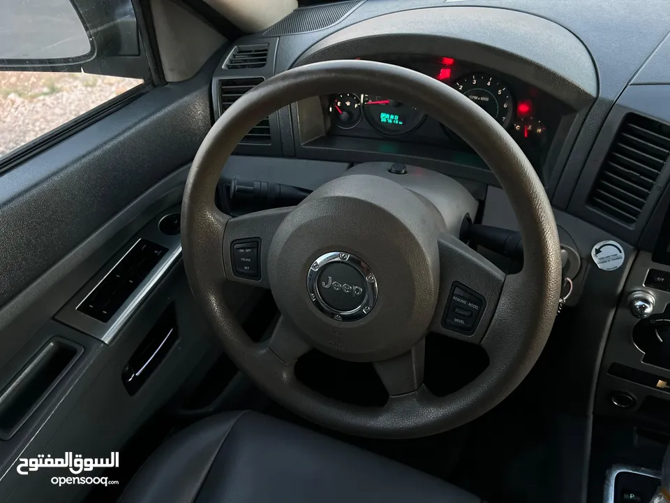 جيب جراند شيروكي موديل 2006 فحص ، بحاله ممتازه للبيع