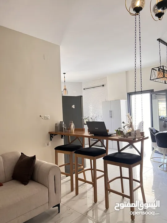 بار خشب تعليق