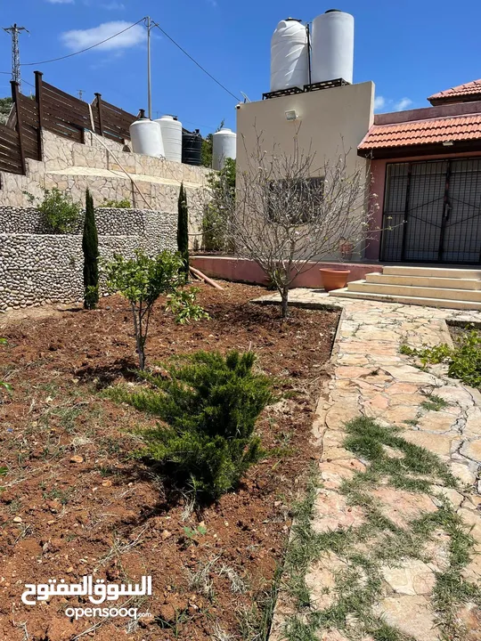 بيت مستقل بسلفيت   مساحة 1530 بحديقة رائعة