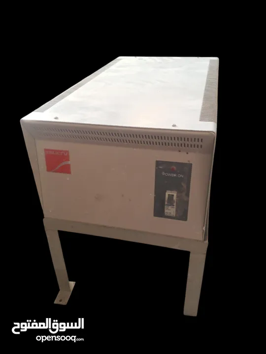 اجهزة تنظيم كهرباء عاليةVoltage Regulator القدره صناعه اسبانيه 10000 وات عدد 2 السعر للجهازين