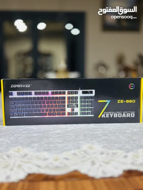 بكج كامل متكامل لجماعة لجيمنج مكون من ماوس G13 بضوء RGP كيبود ميكانيكا صوت مريح بضوء RGP سماعةG608