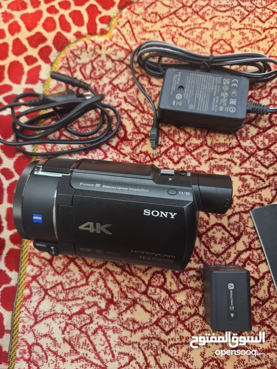 Sony FDR AX53