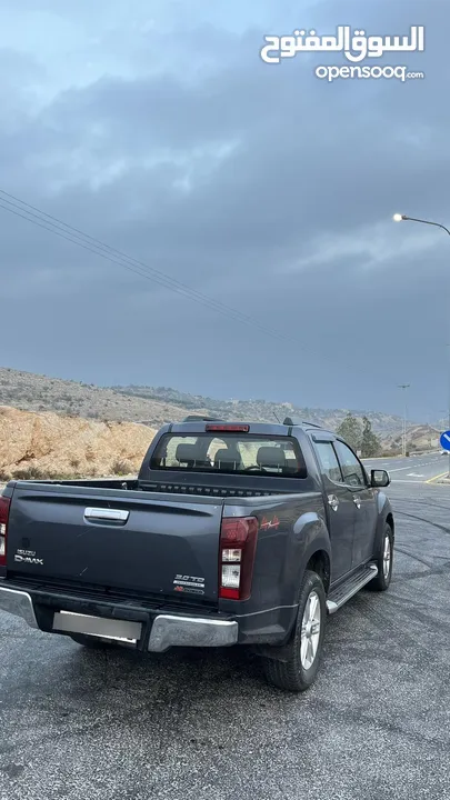 ايسوزو دي ماكس فل كامل فحص كامل موديل 2018 ماتور 3000cc بحالة ممتازة للبيع