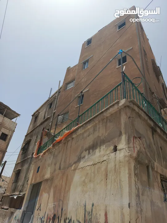 للبيع عماره في جبل النصر دخل سنوي 8000