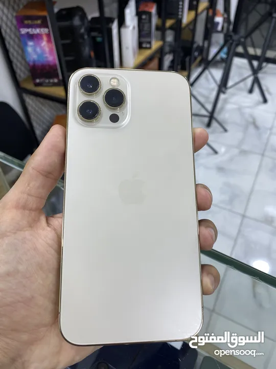 ايفون 12 برو ماكس