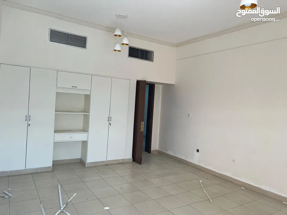 For rent, a villa in Salwa with a garden for families