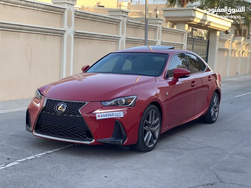 Lexus is350F 2018