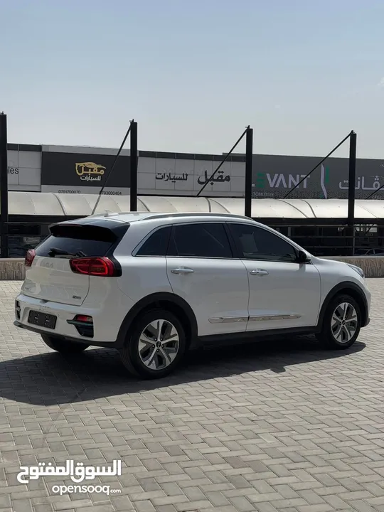 بالتقسيط من راسي لراسك كيا نيرو 2022 كهربا