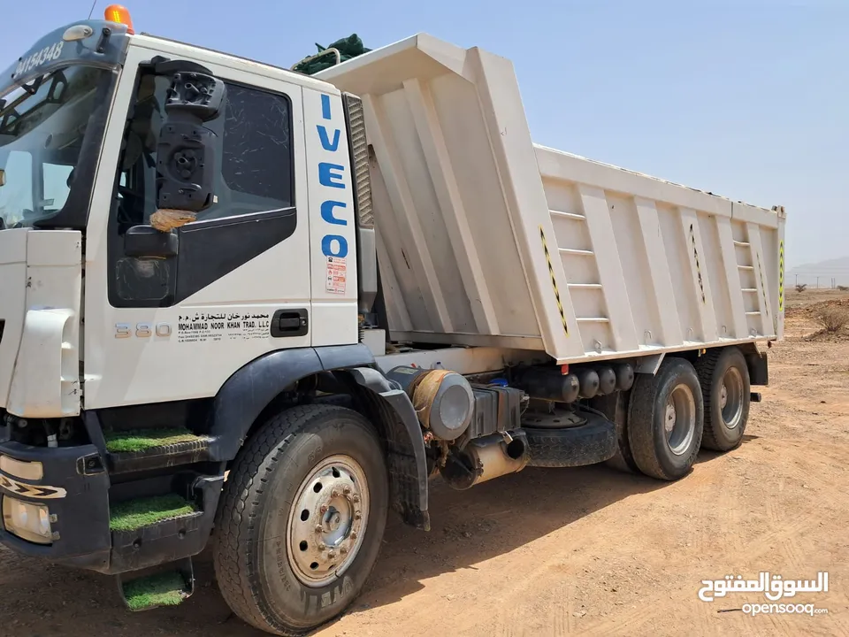 tipper truck for rent شاحنه  قلابه للايجار