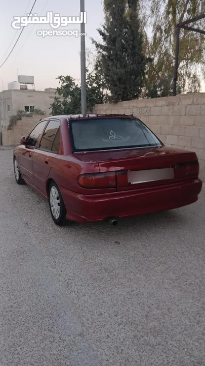 ميتسوبيشي لانسر