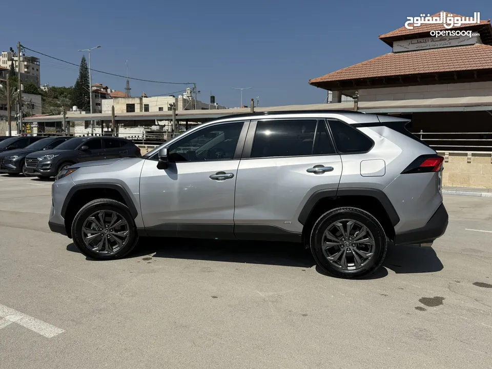 تويوتا RAV4 ترخيص 2022 محرك 2500 هايبرد