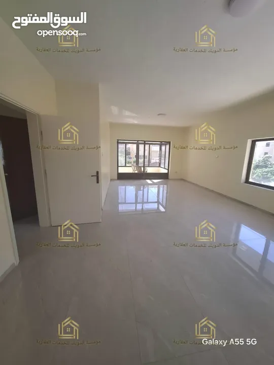 شقة مميزة - الجاردنز - 3نوم - 240م