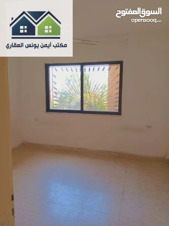 REF 20 شقة أرضية للبيع بسعر مميز في البتراوي طلوع قصر ابو الفول محيطة بجميع الخدمات