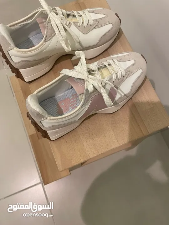 حذاء new balance جديد للبيع مقاس 37