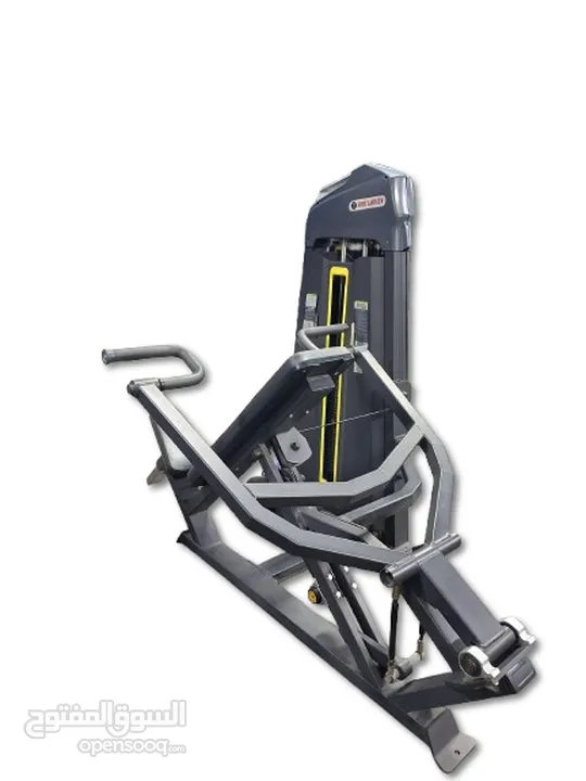 معدات جيم مستعملة بوضع جيد جدا للبيع بسعر الجملة