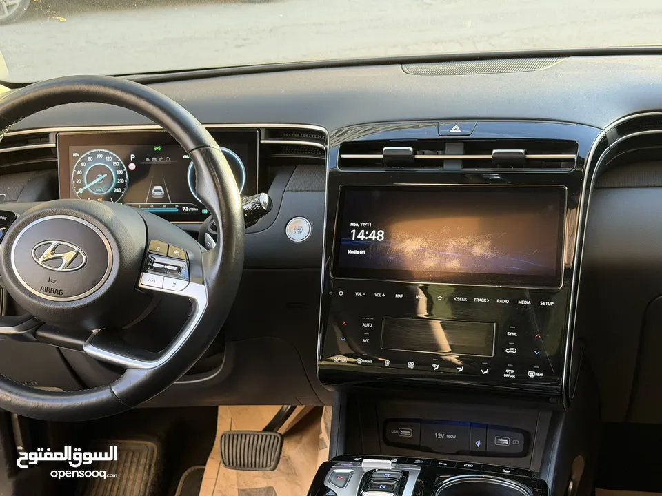 هونداي توسان 2022 هايبرد plug in 4*4 فل اضافات مع بانوراما 271 حصان