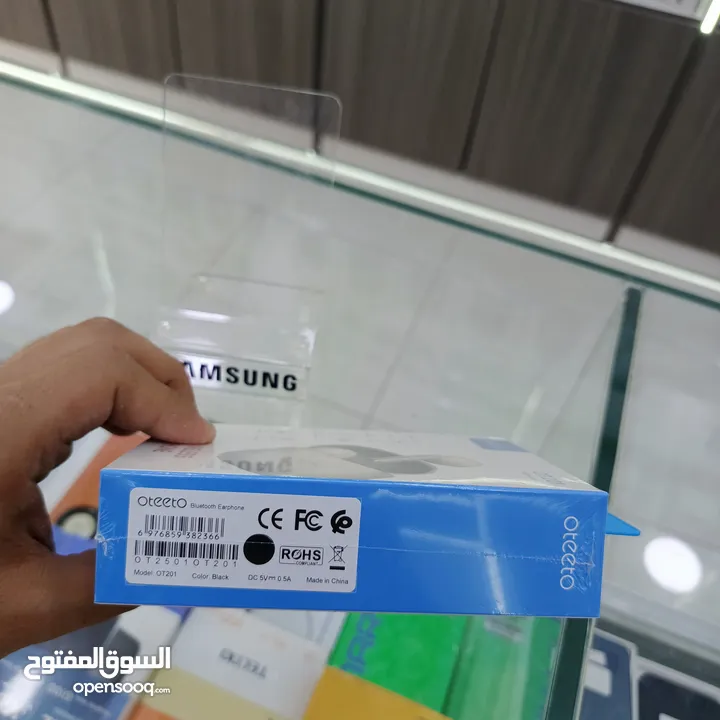 وفرنالكم سماعات oteeto الاصليه غنيه عن التعريف  بتشبك ع جميع الاجهزة تحكم تطش عزل صوت