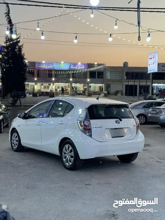 تويوتا بريوس c 2014 بطاريه الشركه
