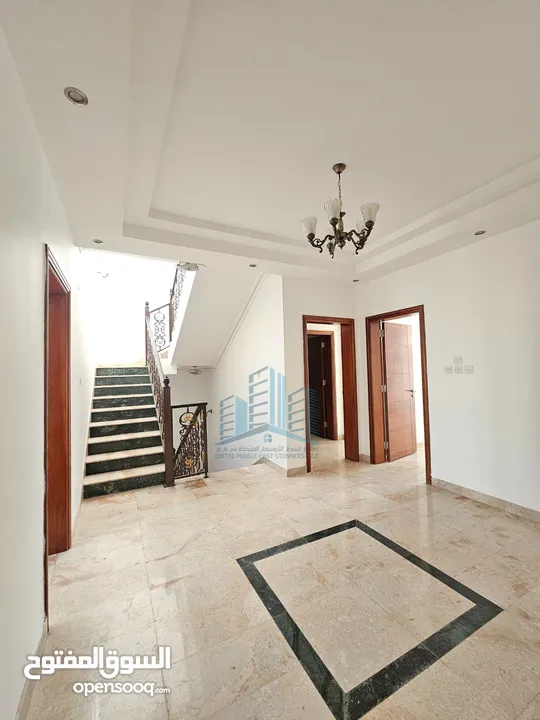 فيلا جميلة في مجمع سكني Beautiful 4+1 BR Villa in Azaiba