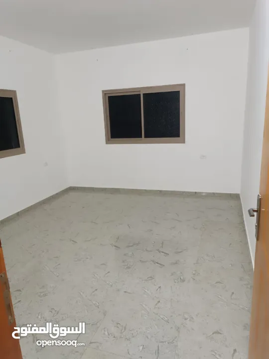 شقة مساحتها 120 متر طابق اول بناء جديد