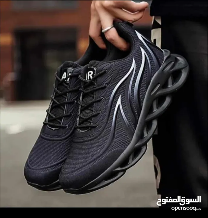 أحذية رجاليه جديدة(مقاسات متنوعة)