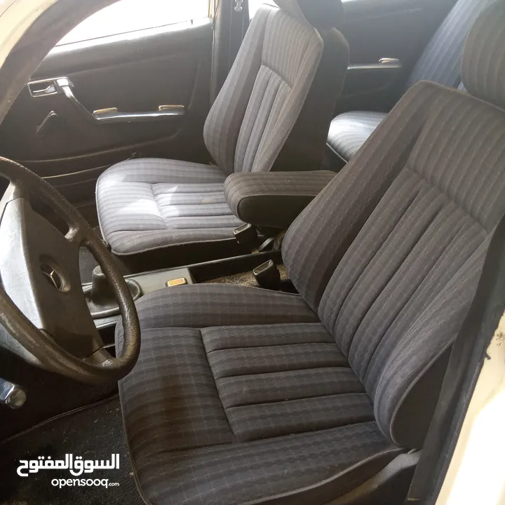 مرسيدس e200 لف (التواصل على الرقم الموجود داخل الاعلان فقط )