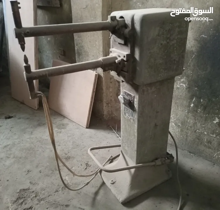 ماكينة نفخ عبوات مياه