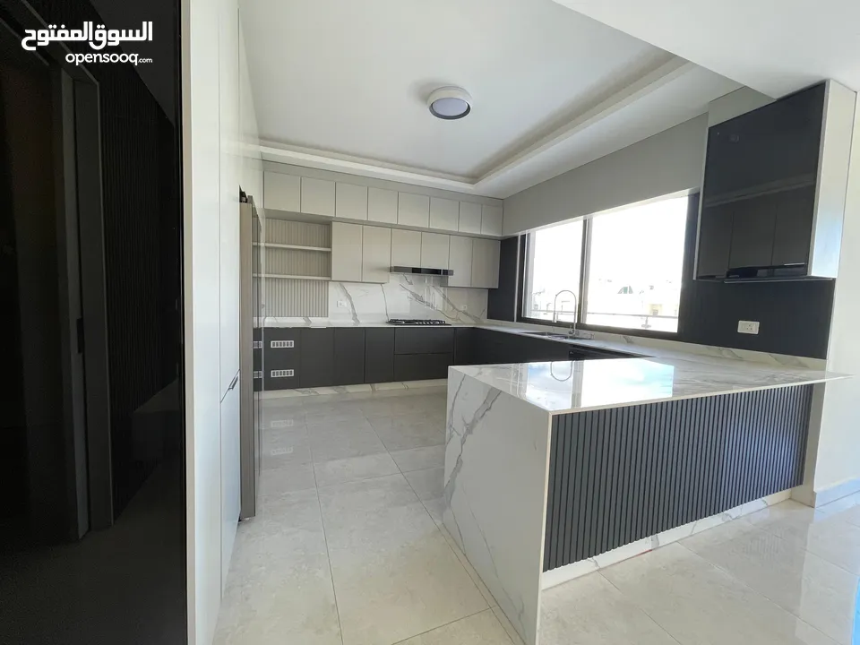 شقة غير مفروشة للإيجار في دير غبار  ( Property 39216 ) سنوي فقط