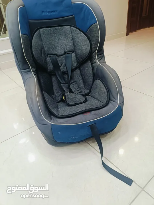 مقعد أطفال car seat