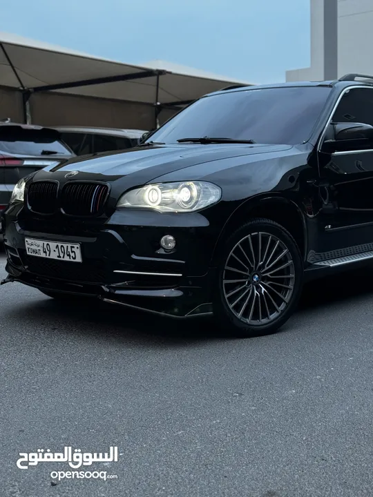 8 cylinder BMW X5