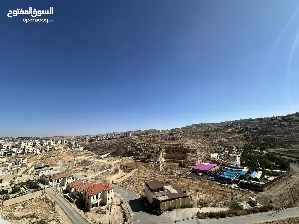 فيلا للبيع بسعر مغري