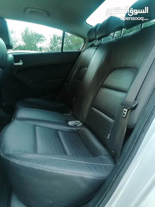 كيا K3 / ماتور 1600 /ديزل /عداد قليل 110  / فحص نخب/ اقتصاديه /الأكثر طلبا