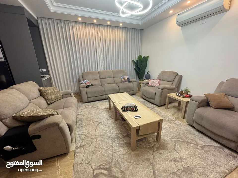 طقم كنب 7 مقاعد ركلاينر أمريكي