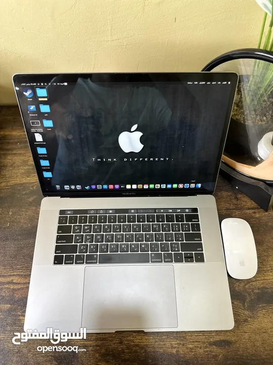 للبيع بشكل عاجل. Macbook pro 2018