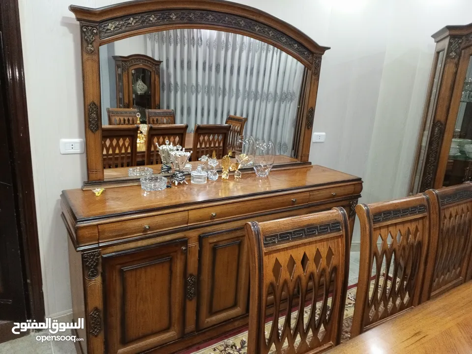 طاولة سفره بحال الوكاله