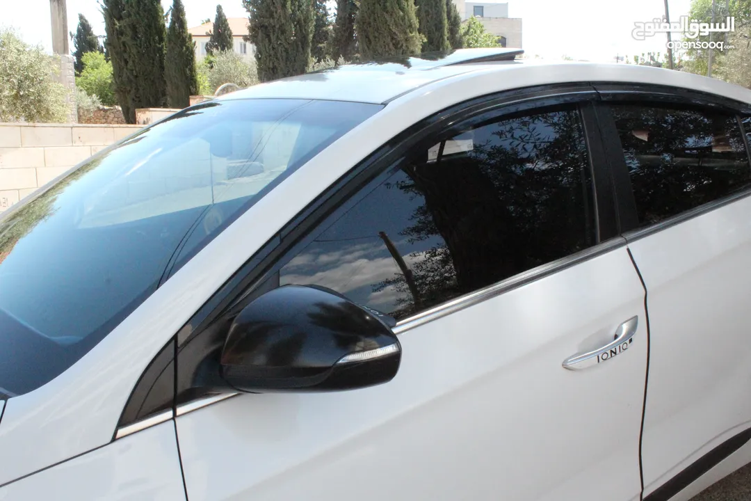 هيونداي أيونيك هايبرد 2018 – IONIQ HYBRID Black Edition